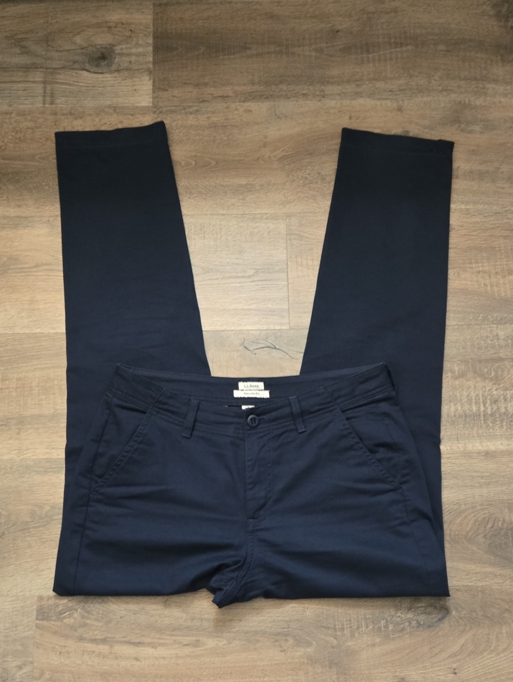 LL Bean Favorite Fit Chino Navy Blue 8 Reg Women's